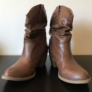 Mudd Women's Booties